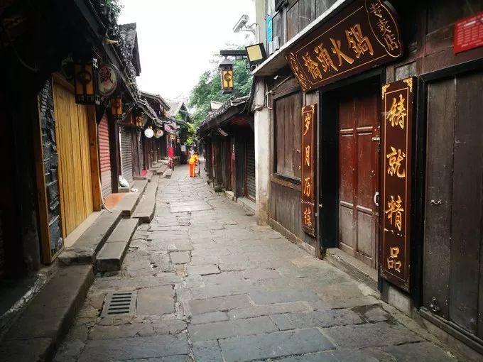 油漆墙面